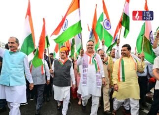बारिश भी नहीं रोक पाई देशभक्ति! जयपुर में नड्डा-भजनलाल संग हजारों कार्यकर्ताओं ने तिरंगा लहराकर माहौल बदल दिया। Bhajanlal Sharma