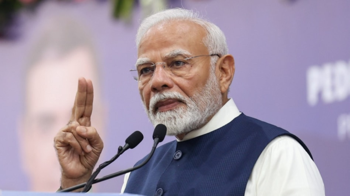 पीएम नरेंद्र मोदी और यूपी एमएलसी चुनाव परिणाम PM Narendra Modi and BJP workers celebrating after MLC election results victory in ballot paper voting.