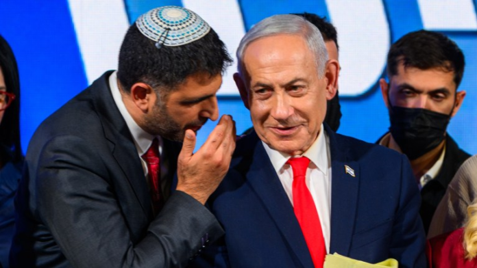 प्रधानमंत्री बेंजामिन नेतन्याहू और उनके सहयोगी Israeli Prime Minister Benjamin Netanyahu and political associate during recent Israeli elections.