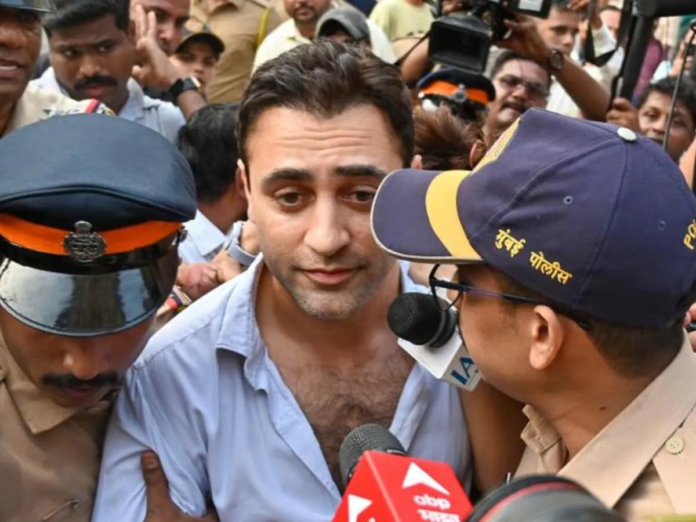 बॉम्बे हाईकोर्ट से 'लीव इंडिया' नोटिस पर अंतरिम राहत मिलने के बाद अभिनेता इमरान खान